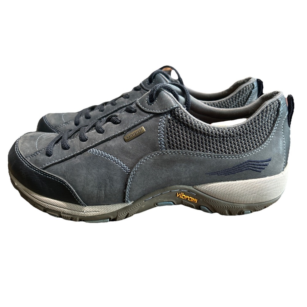 Dansko Paisley Sneakers Womens Size 39 Navy Waterproof Vibram Leather Mesh